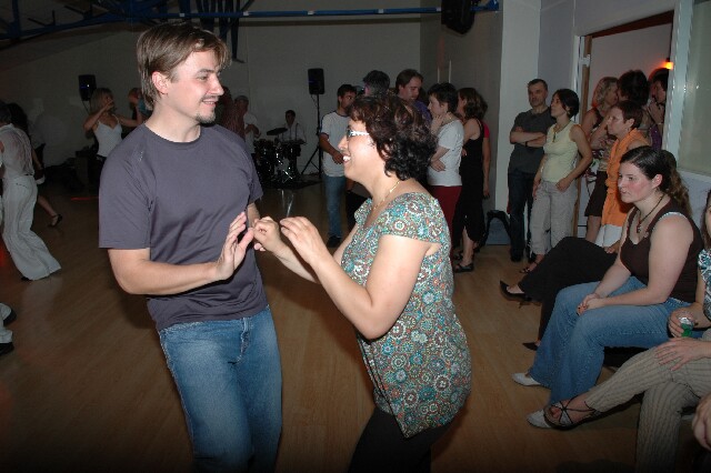 min 2008 06 28 aupra dance 106